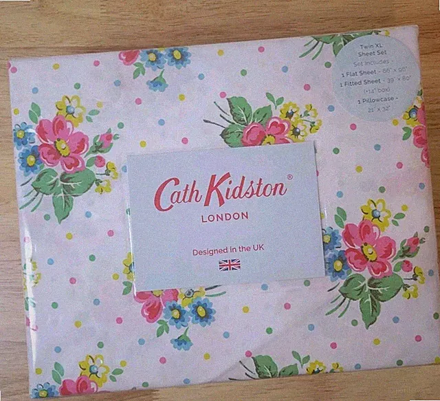 Cath Kidston London Floral Bunches Pink 3pc Twin XL Sheet Set Polka Dot