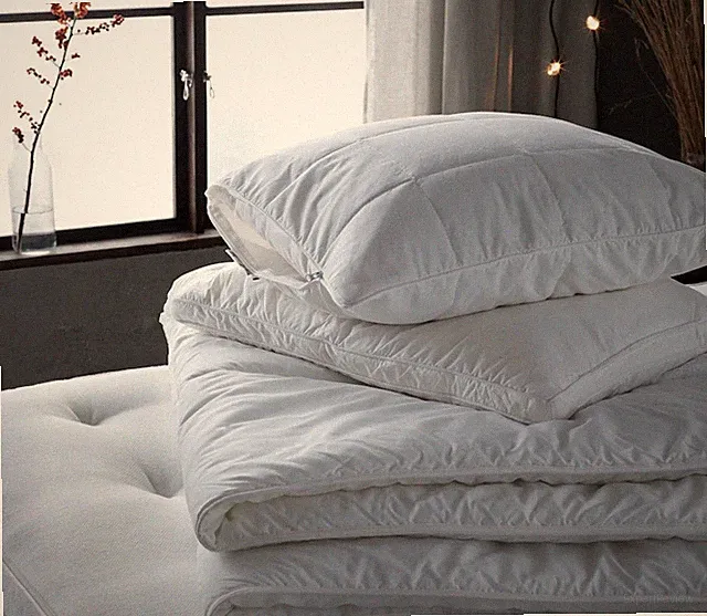 Comfy Comforter: The Dot - Extra Warm All-Season Comforter