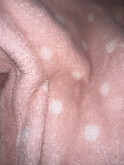 Kate Spade King Size Blanket Pink With White Polka Dots 100% Polyester 112”x92”